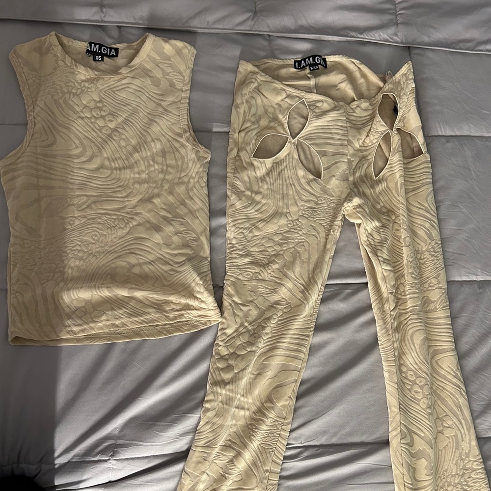 I.AM.GIA Amina tan set